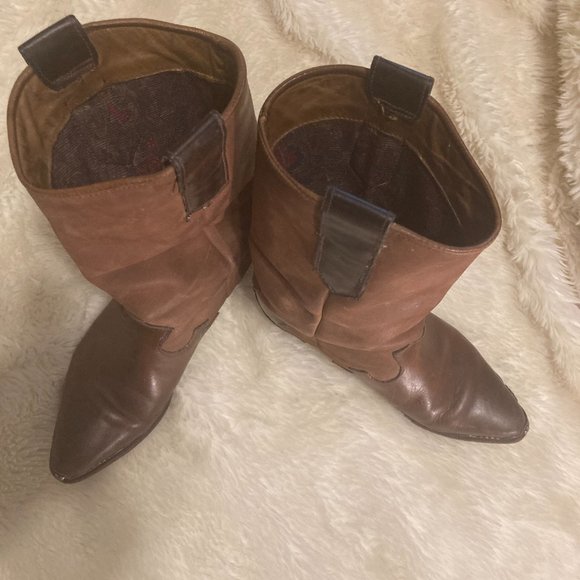 Vintage 80's Zodiac Western Boots Genuine Leather with Metal Hearts - Picture 6 of 7